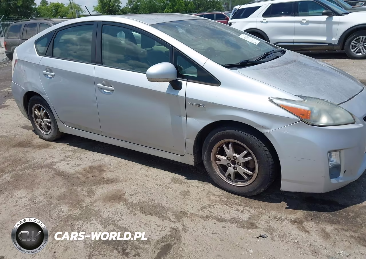 2011 Toyota Prius Four VIN:JTDKN3DU9B0285390 - 6