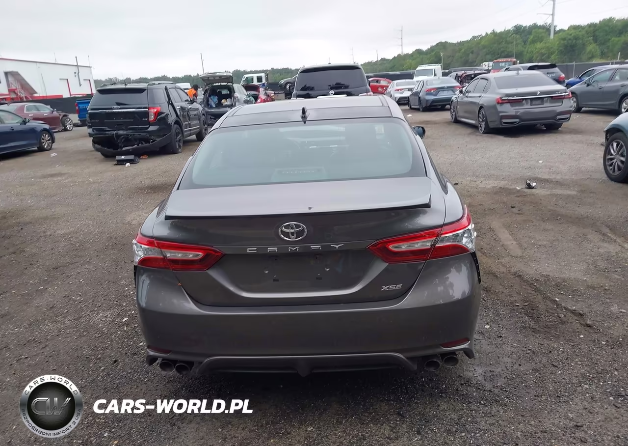 2020 Toyota Camry Xse VIN:4T1K61AK4LU922468 - 17