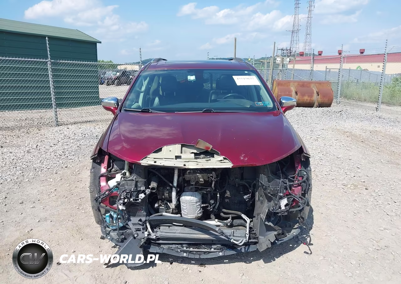 2018 Chrysler Pacifica Limited VIN:2C4RC1GG2JR251603 - 12