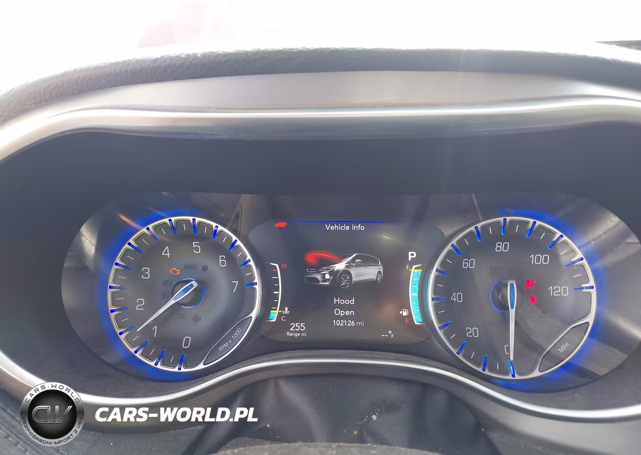 2018 Chrysler Pacifica Limited VIN:2C4RC1GG2JR251603 - 7