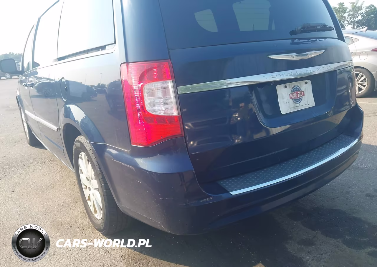 2014 Chrysler Town & Country Touring VIN:2C4RC1BG4ER228711 - 13
