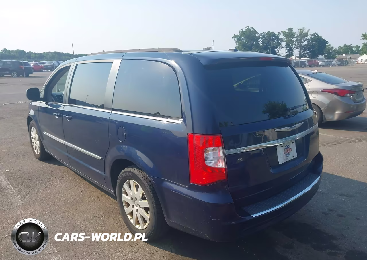 2014 Chrysler Town & Country Touring VIN:2C4RC1BG4ER228711 - 3