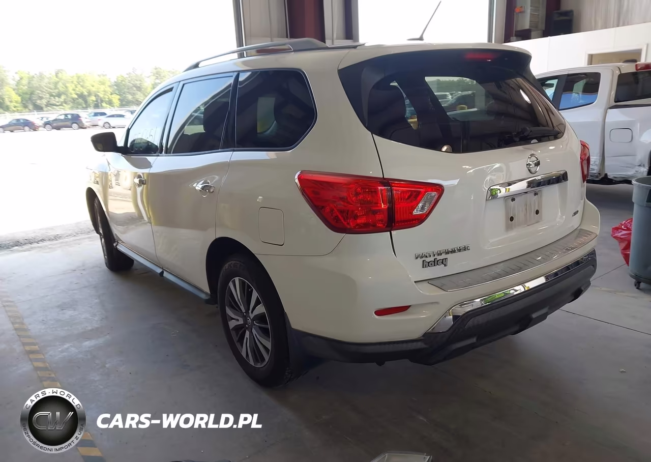 2017 Nissan Pathfinder S VIN:5N1DR2MMXHC913838 - 3