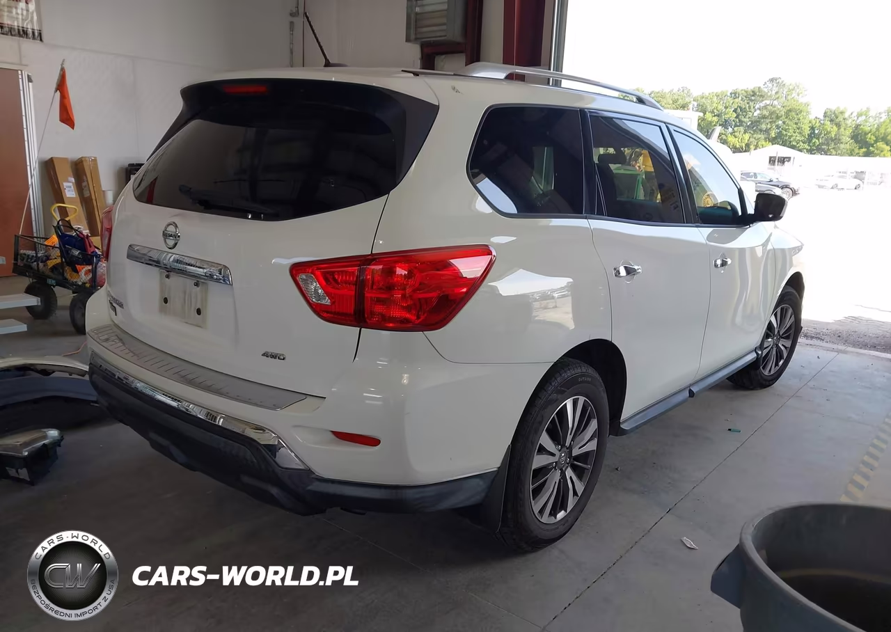 2017 Nissan Pathfinder S VIN:5N1DR2MMXHC913838 - 4