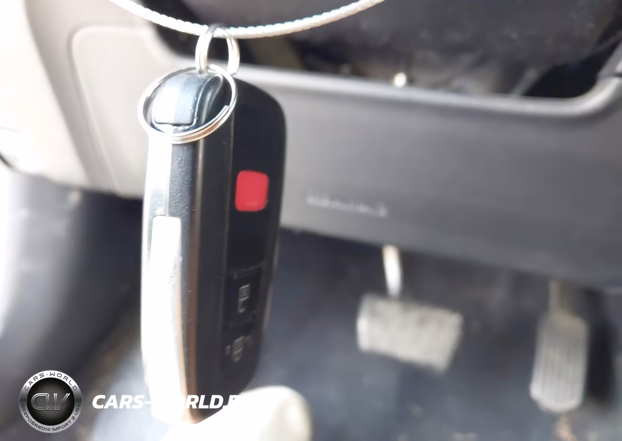 2016 Toyota Prius Two VIN:JTDKBRFU5G3003339 - 11