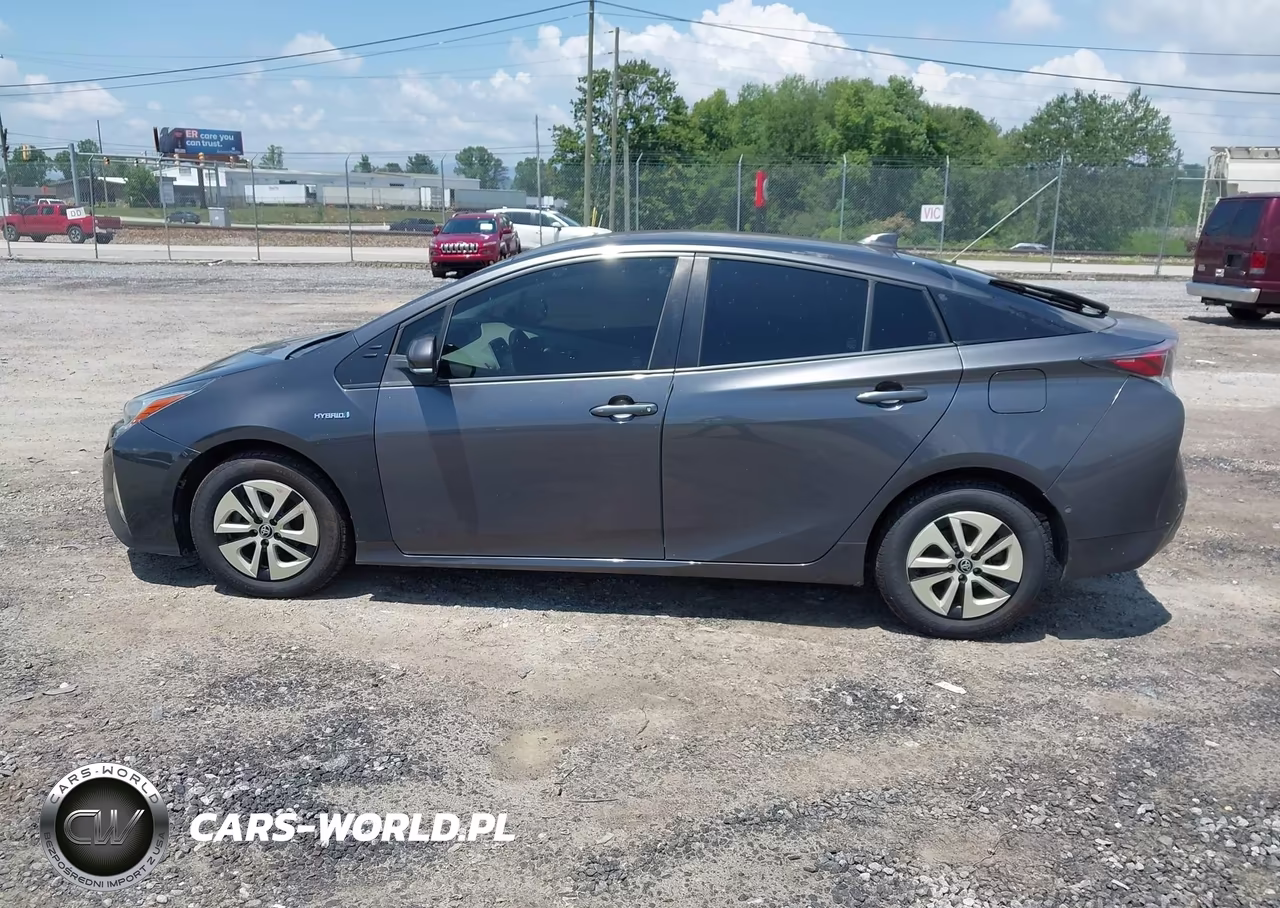 2016 Toyota Prius Two VIN:JTDKBRFU5G3003339 - 14