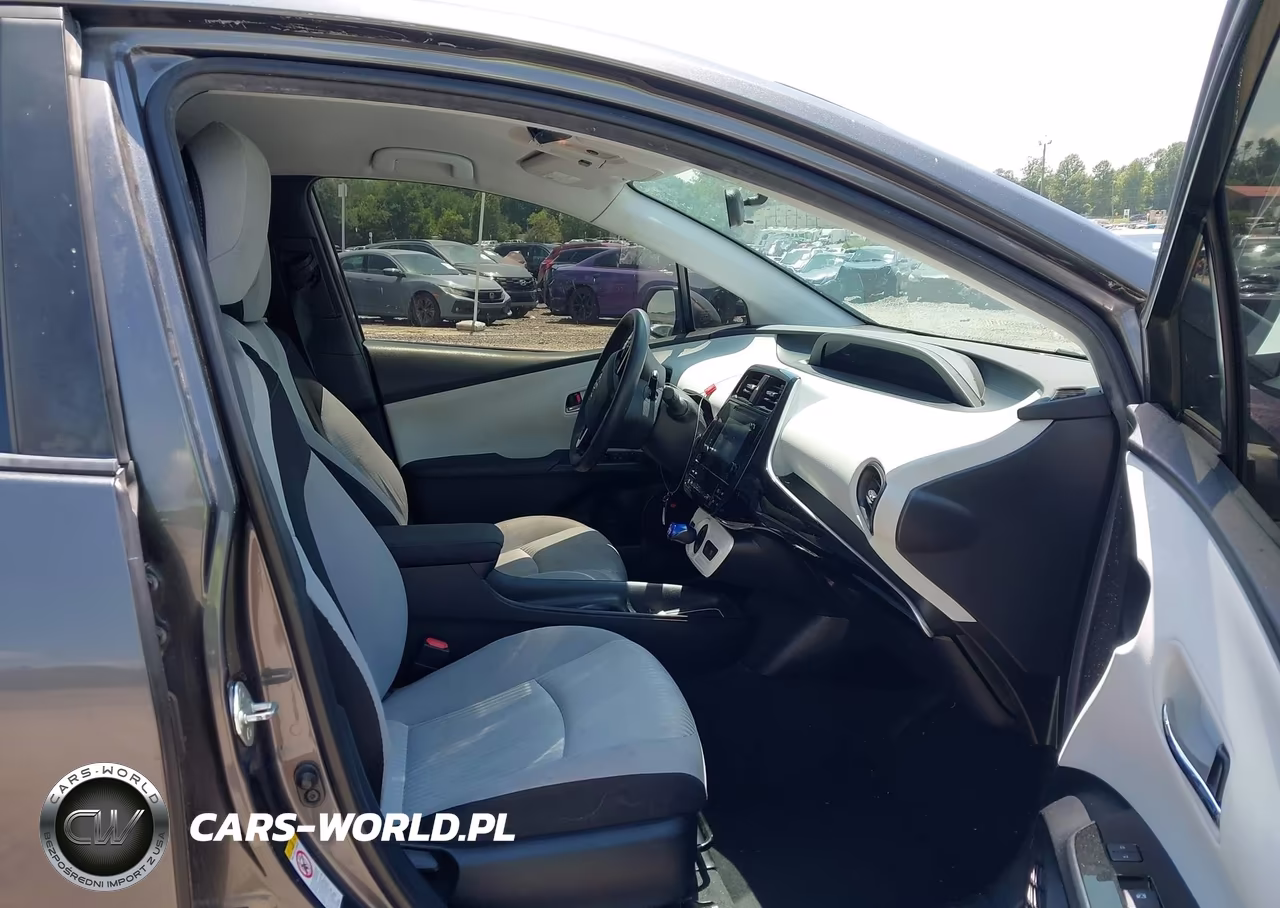2016 Toyota Prius Two VIN:JTDKBRFU5G3003339 - 5
