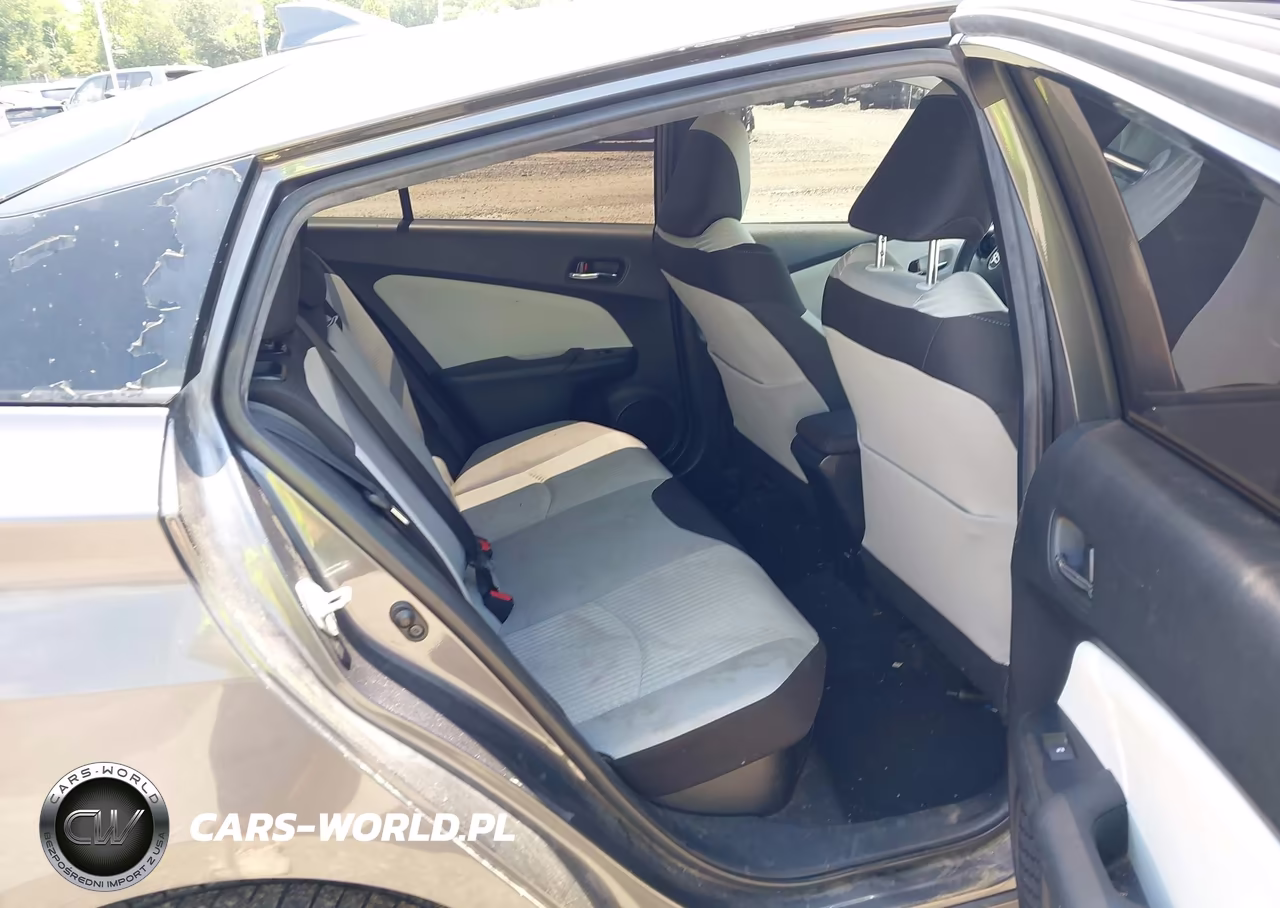 2016 Toyota Prius Two VIN:JTDKBRFU5G3003339 - 8