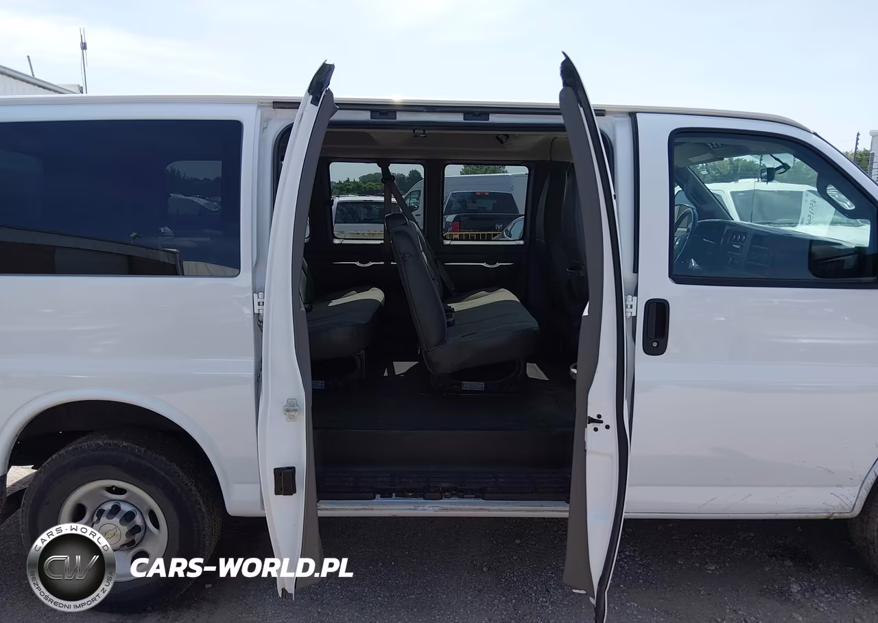 2020 Chevrolet Express Passenger Rwd 2500 Regular Wheelbase Ls VIN:1GAWGEFP9L1255972 - 8