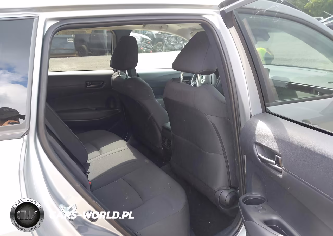 2025 Toyota Corolla Cross Le VIN:7MUBAABG6SV121210 - 8