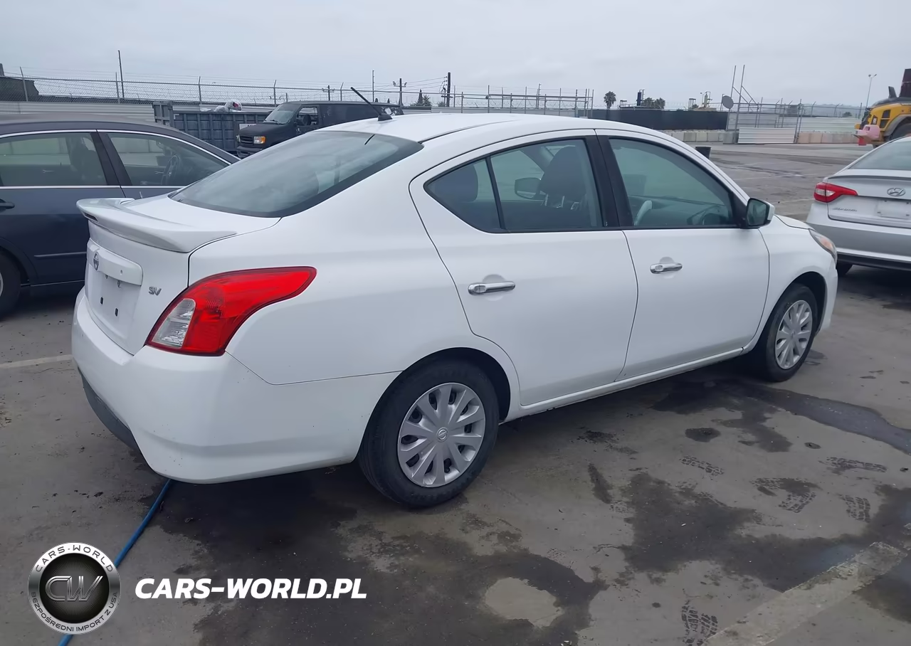 2018 Nissan Versa 1.6 Sv VIN:3N1CN7AP1JL845479 - 4