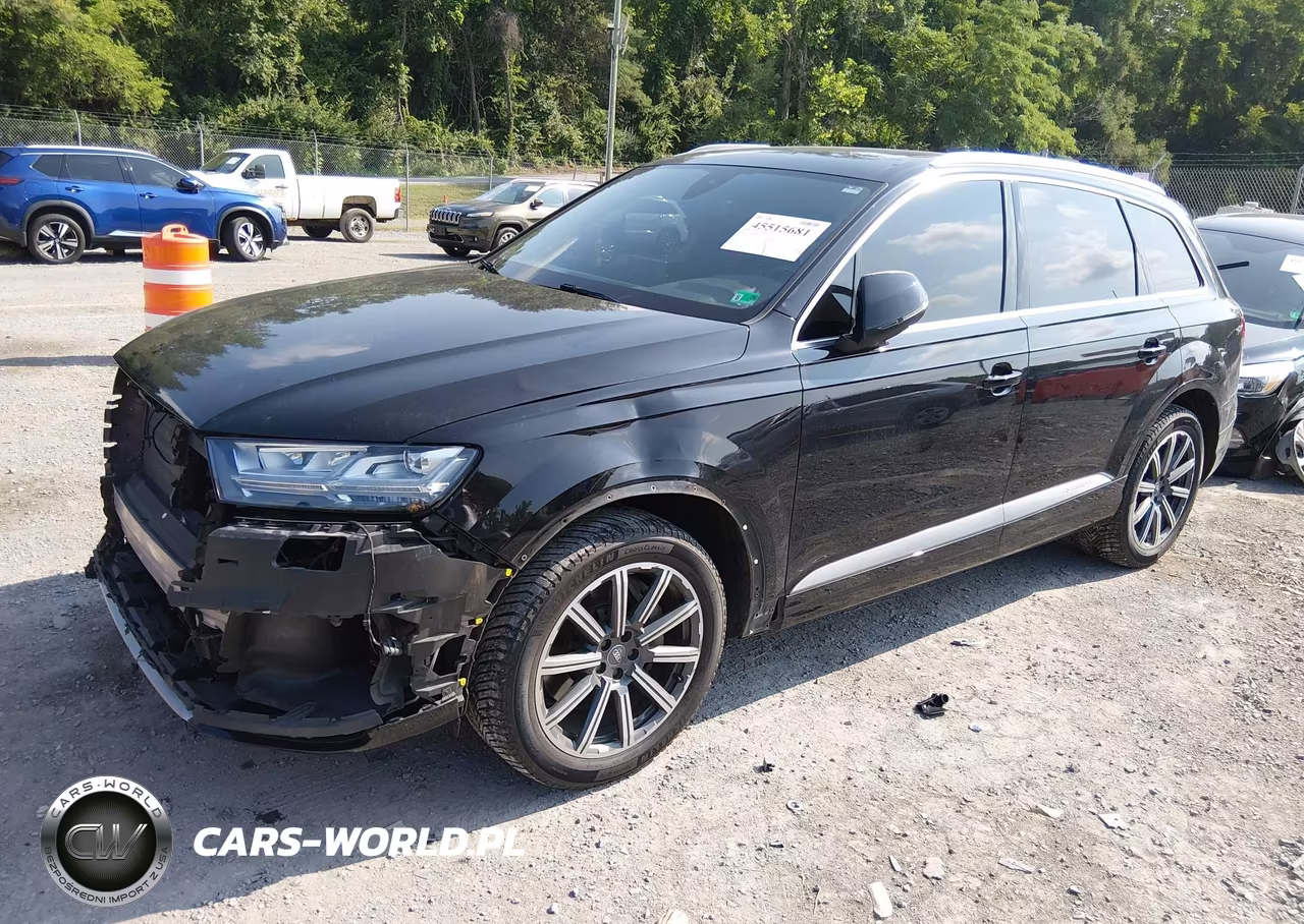 2017 Audi Q7 3.0T Premium VIN:WA1LAAF79HD027586 - 2