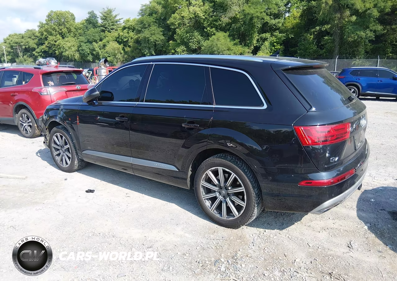 2017 Audi Q7 3.0T Premium VIN:WA1LAAF79HD027586 - 3