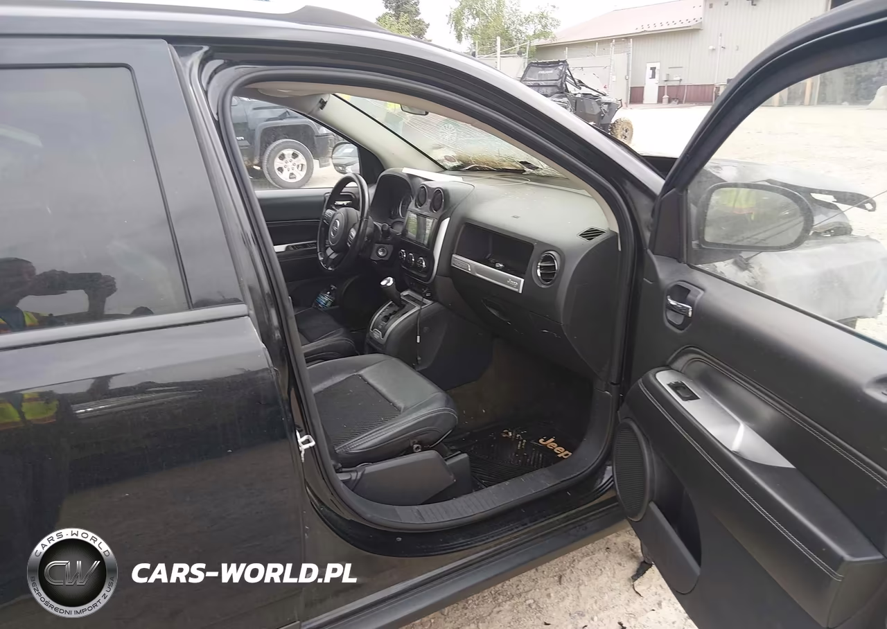 2014 Jeep Compass Latitude VIN:1C4NJCEA0ED600443 - 5