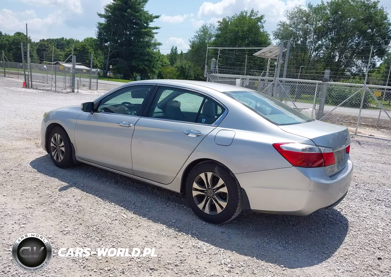 2015 Honda Accord Lx VIN:1HGCR2F32FA072886 - 3