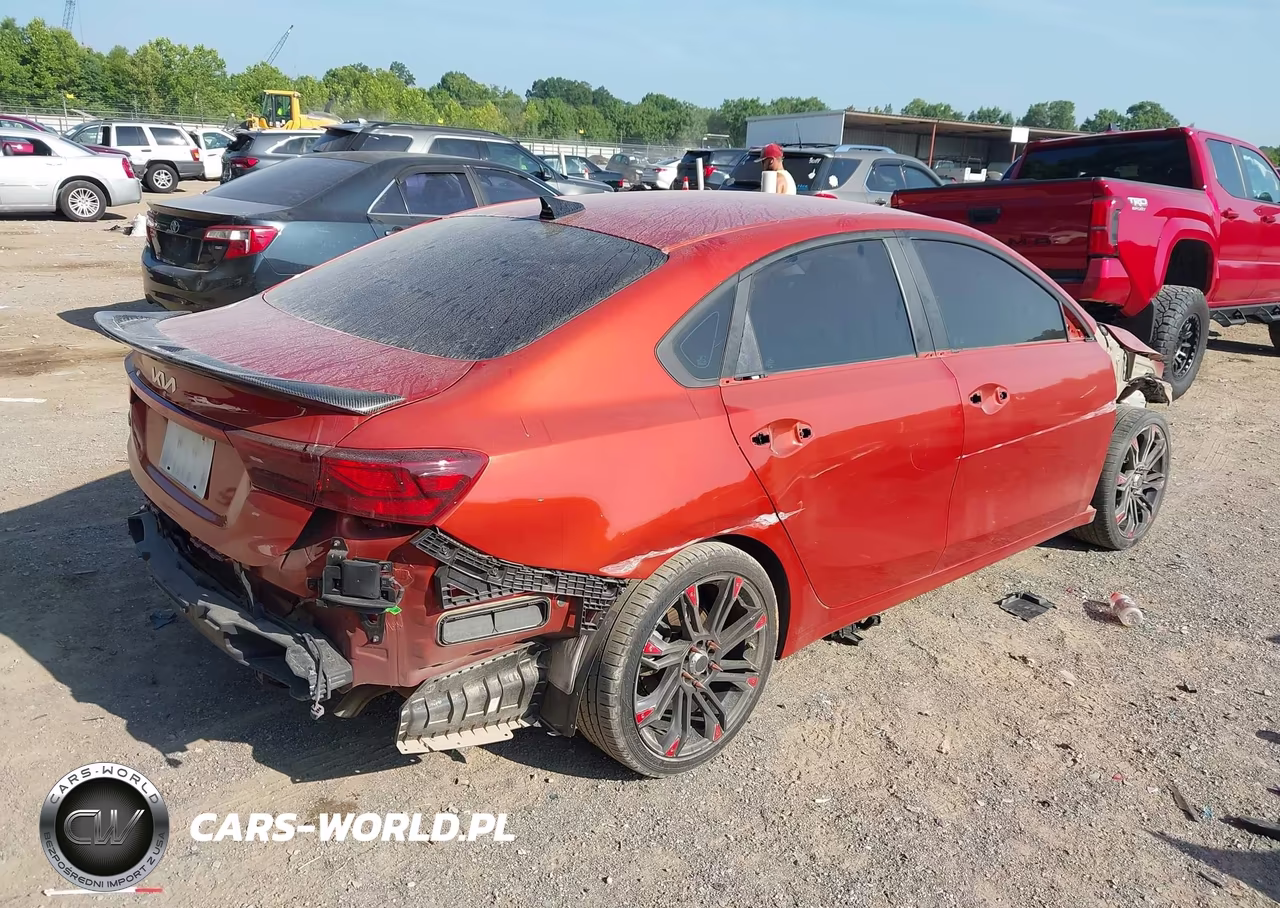 2022 Kia Forte Lxs VIN:3KPF24AD2NE467447 - 4