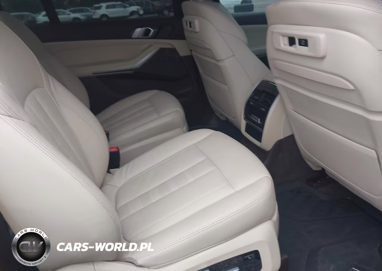 2019 BMW X7 xDrive40I VIN:5UXCW2C56KL089510 - 8
