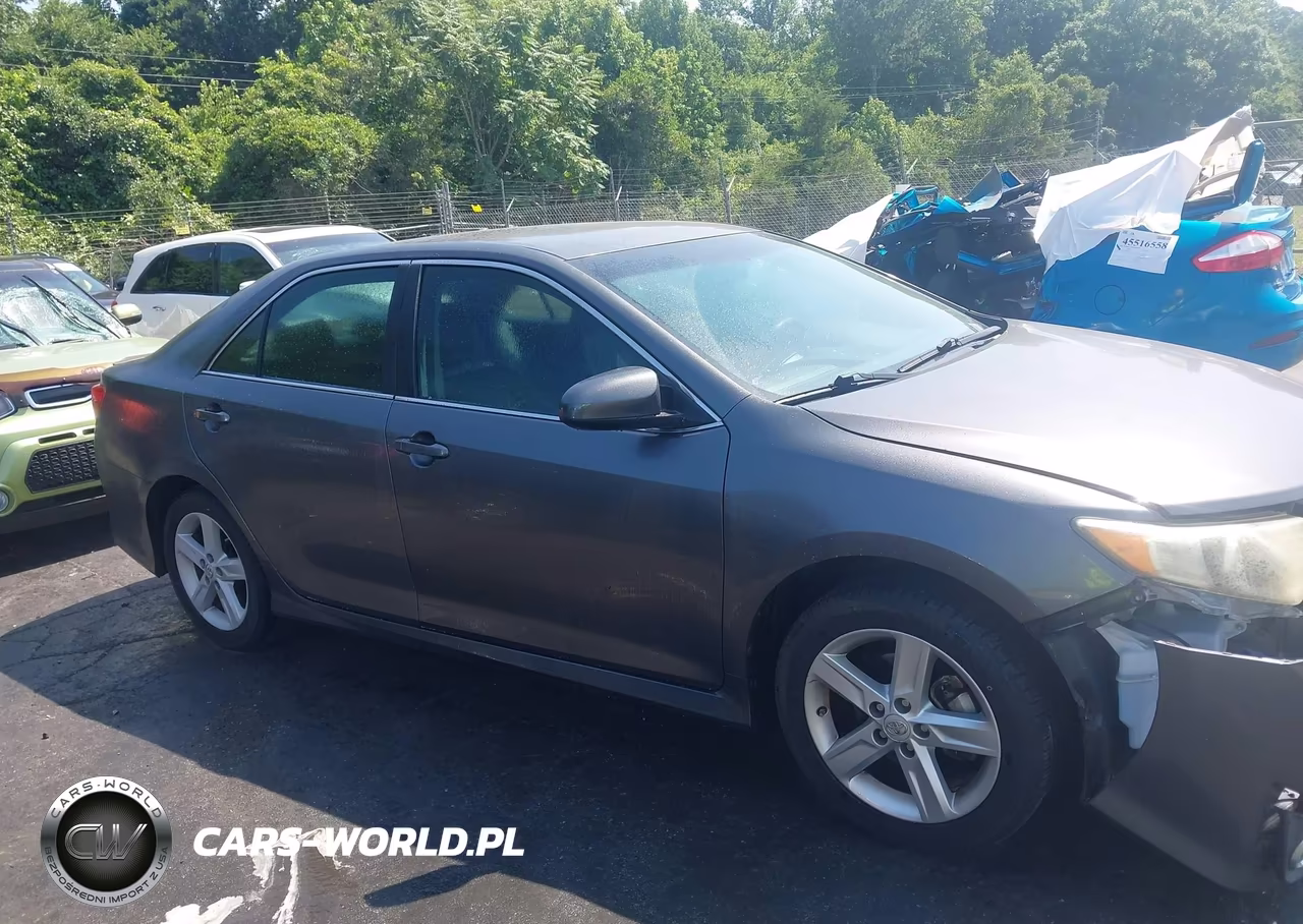2014 Toyota Camry Se VIN:4T1BF1FK7EU333958 - 14