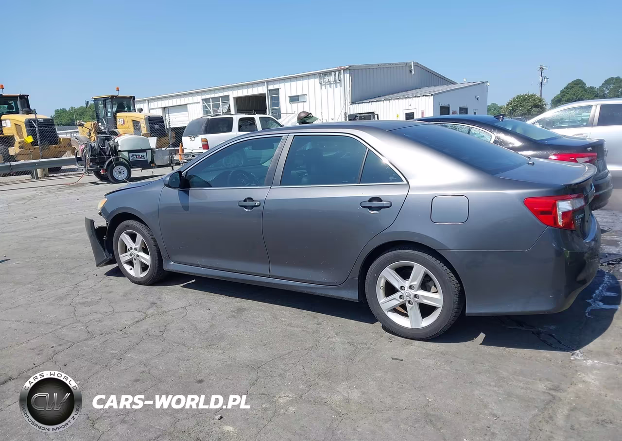 2014 Toyota Camry Se VIN:4T1BF1FK7EU333958 - 15