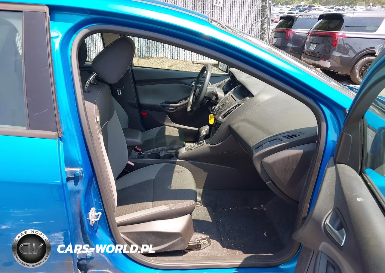 2012 Ford Focus Se VIN:1FAHP3F25CL262520 - 5