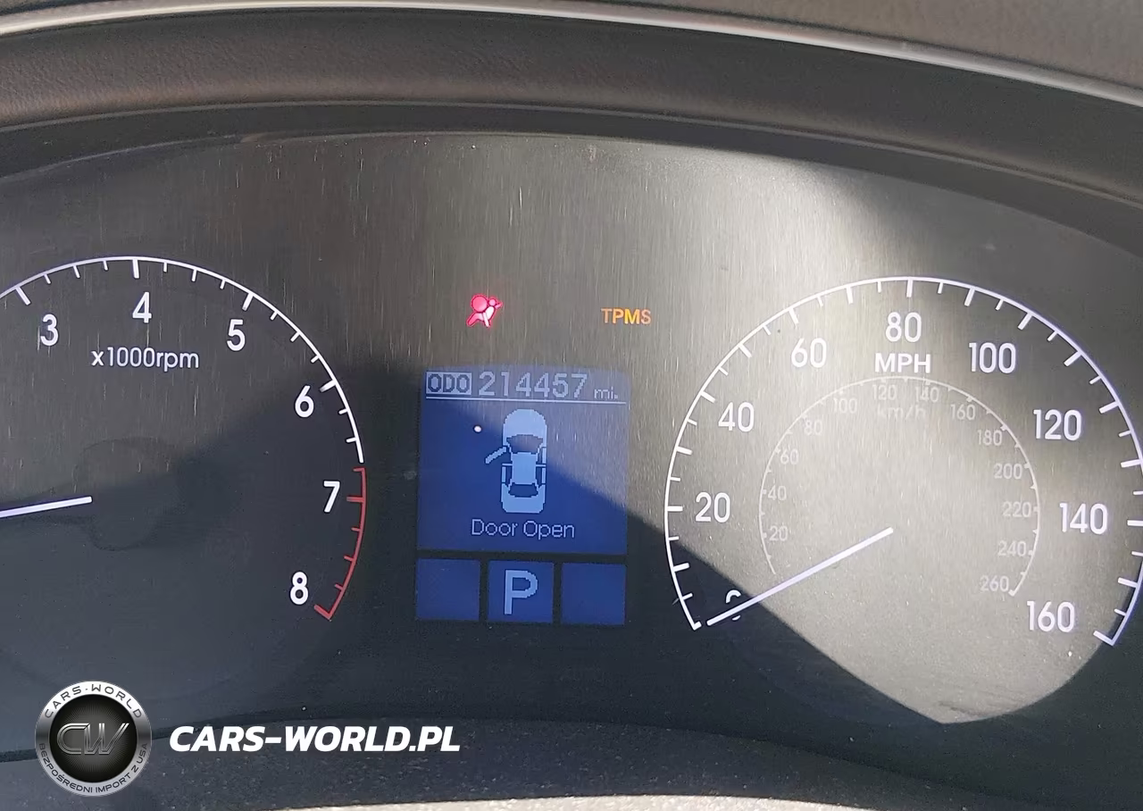 2013 Hyundai Genesis 3.8 VIN:KMHGC4DD2DU258542 - 7