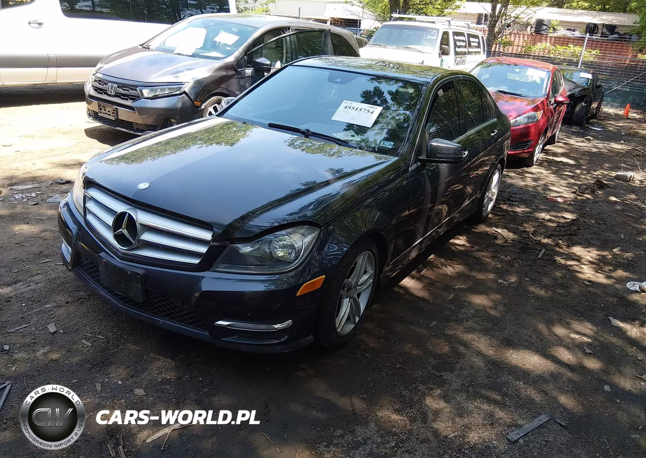 2013 Mercedes-Benz C 250 Sport VIN:WDDGF4HB1DA782938 - 2