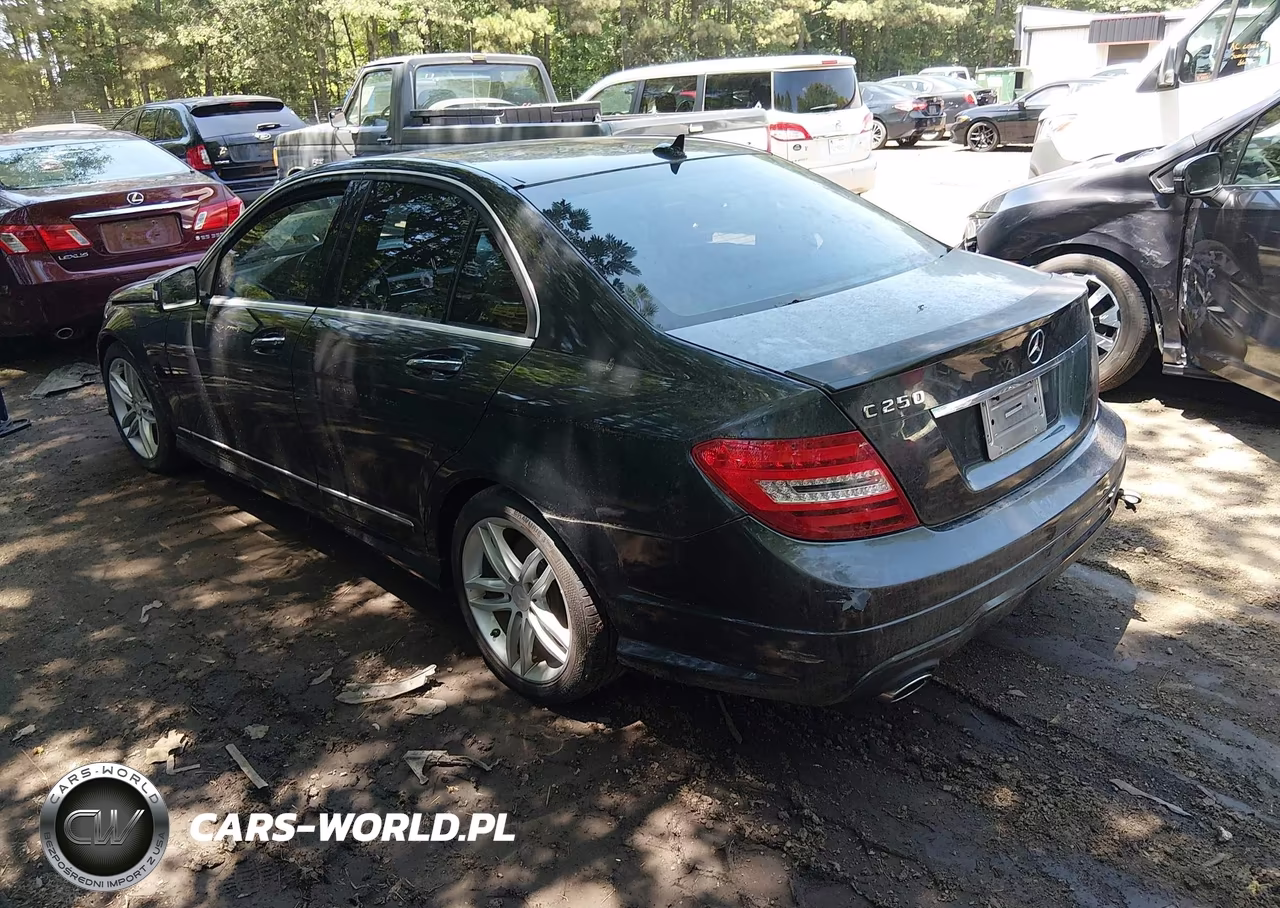 2013 Mercedes-Benz C 250 Sport VIN:WDDGF4HB1DA782938 - 3