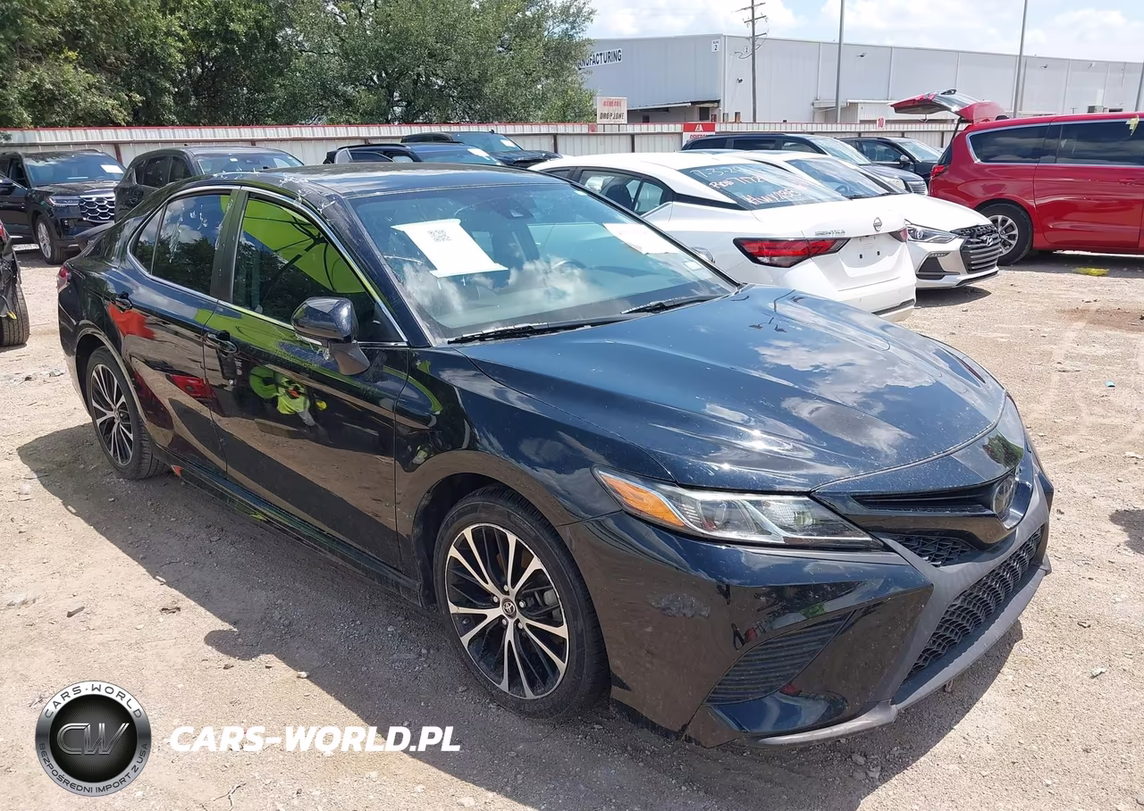2019 Toyota Camry Se – zdjęcie 1 z 12