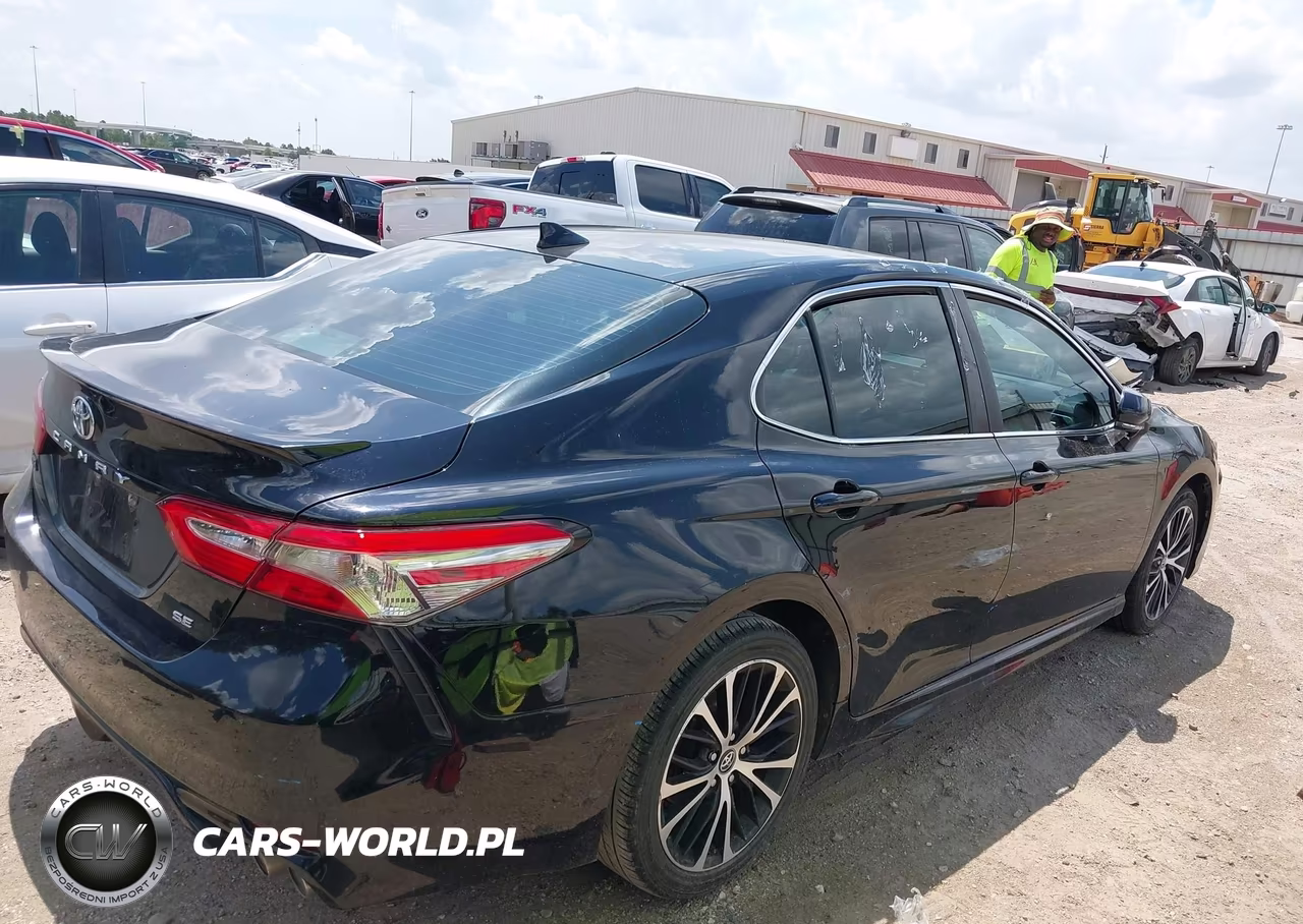 2019 Toyota Camry Se VIN:4T1B11HK4KU837830 - 4