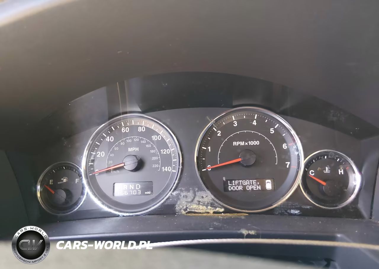 2008 Jeep Commander Sport VIN:1J8HH48N98C182139 - 7