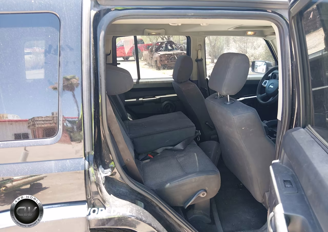 2008 Jeep Commander Sport VIN:1J8HH48N98C182139 - 8