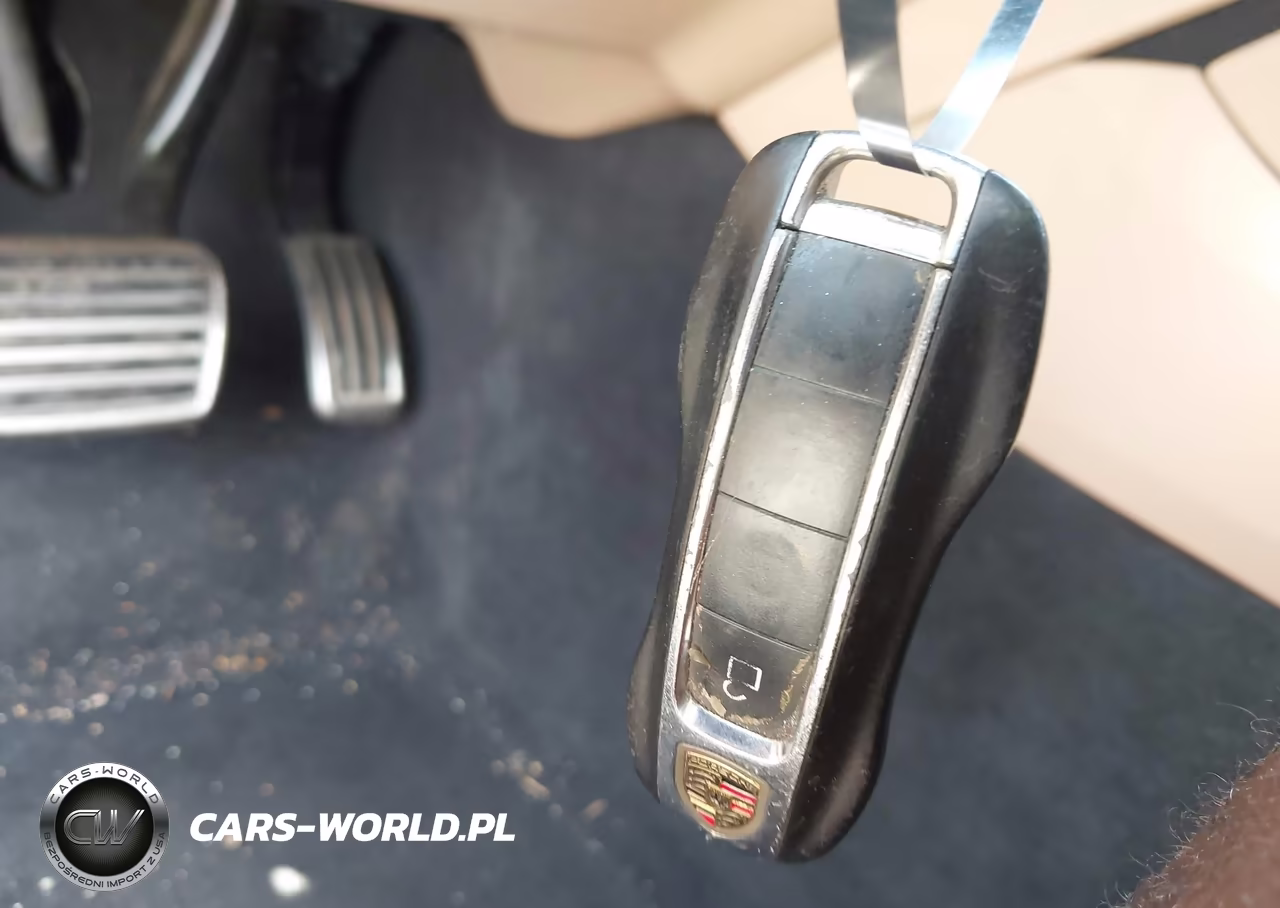 2019 Porsche Cayenne S VIN:WP1AB2AY3KDA61688 - 11