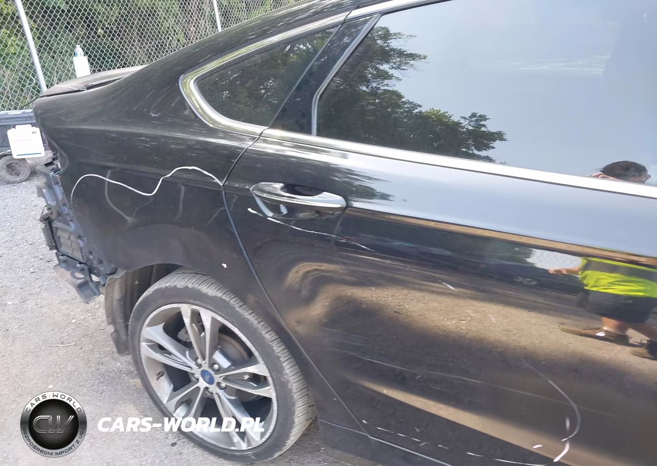 2020 Ford Fusion Titanium VIN:3FA6P0D97LR192140 - 19