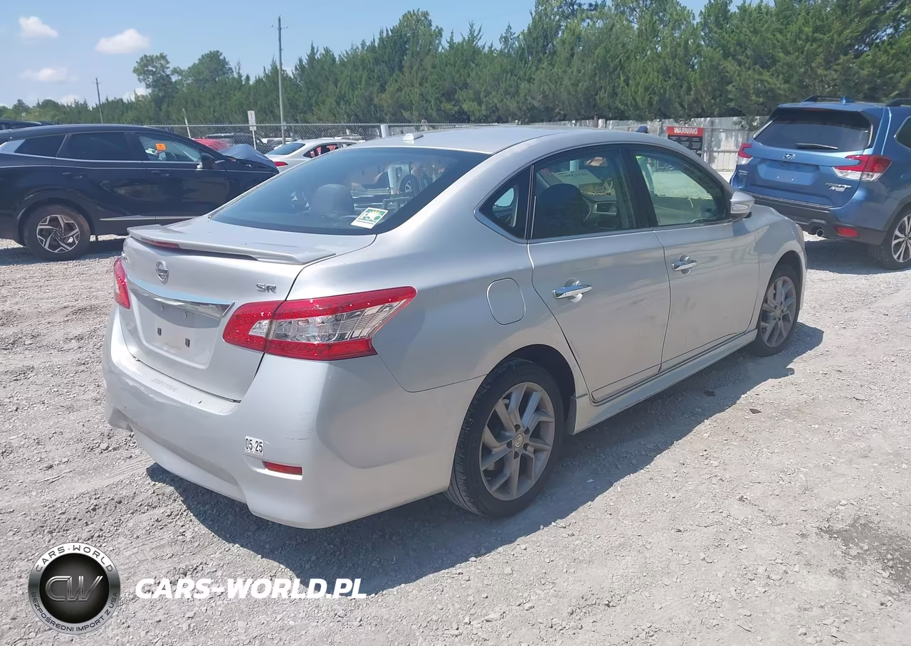 2015 Nissan Sentra Sr VIN:3N1AB7AP4FY361722 - 4