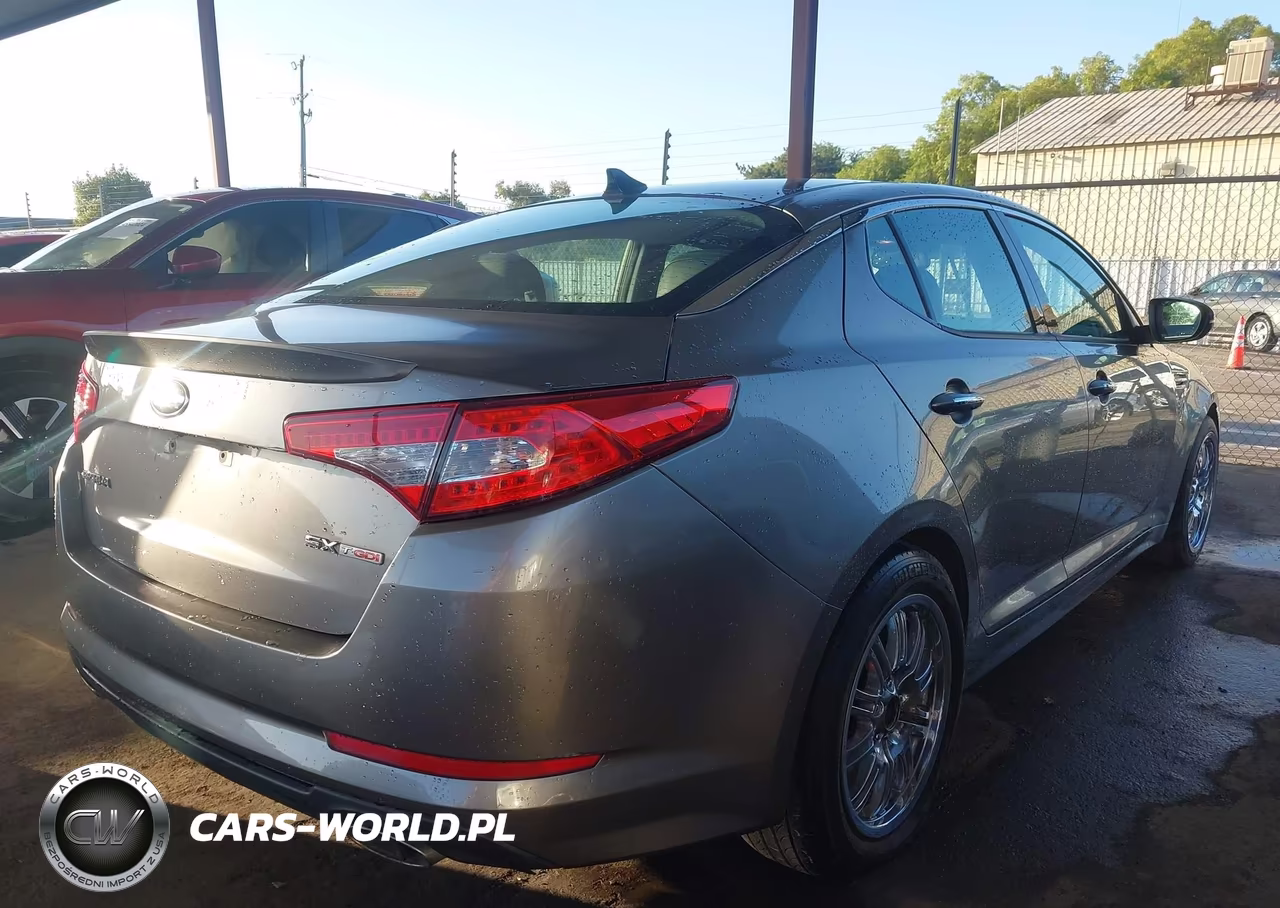 2013 Kia Optima Sx VIN:5XXGR4A61DG195366 - 4