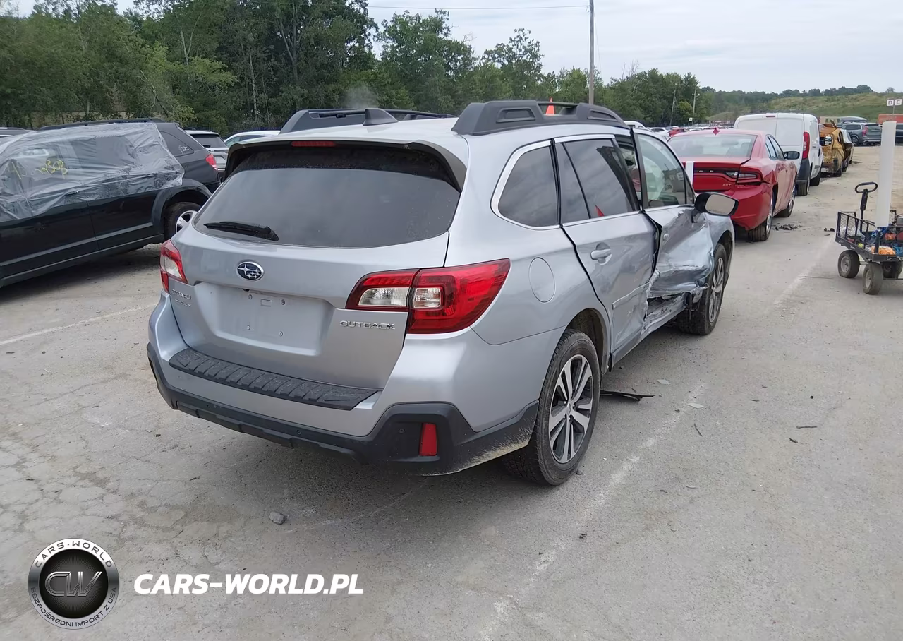 2018 Subaru Outback 2.5I Limited VIN:4S4BSANC8J3264848 - 4