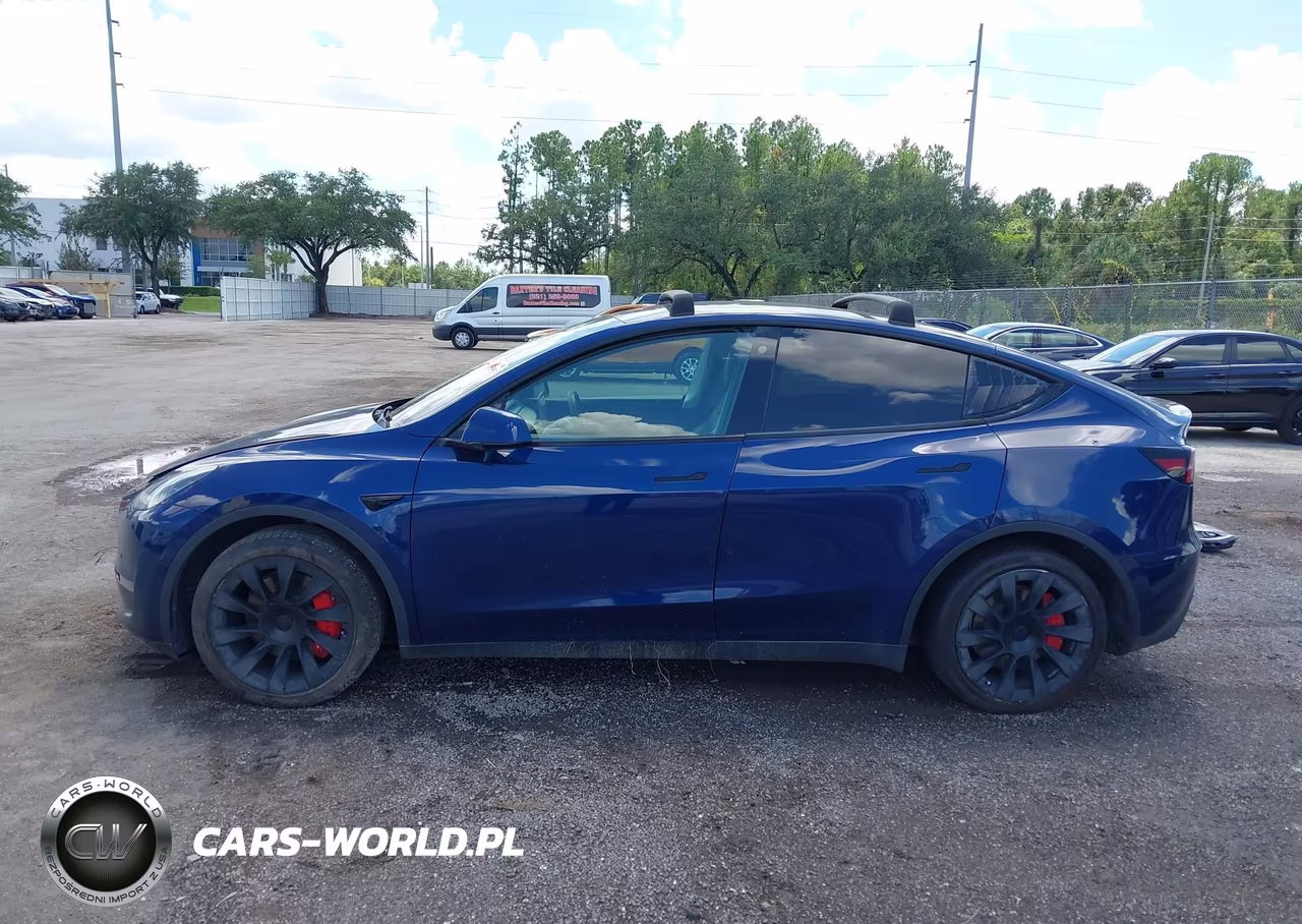 2021 Tesla Model Y Long Range Dual Motor All-Wheel Drive VIN:5YJYGDEE8MF080486 - 16