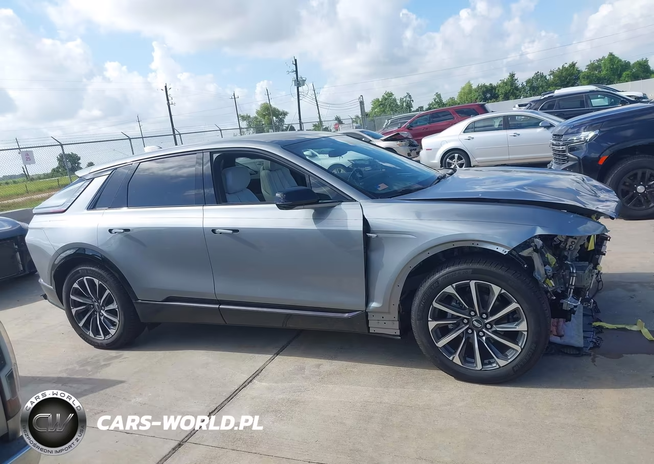2026 Cadillac Lyriq Sport Awd VIN:1GYKPURL2TZ300528 - 13
