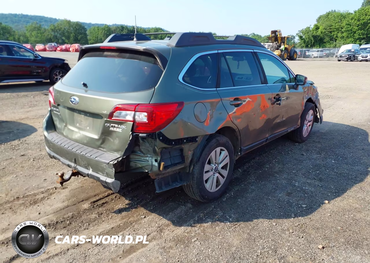 2017 Subaru Outback 2.5I Premium VIN:4S4BSACCXH3399262 - 4