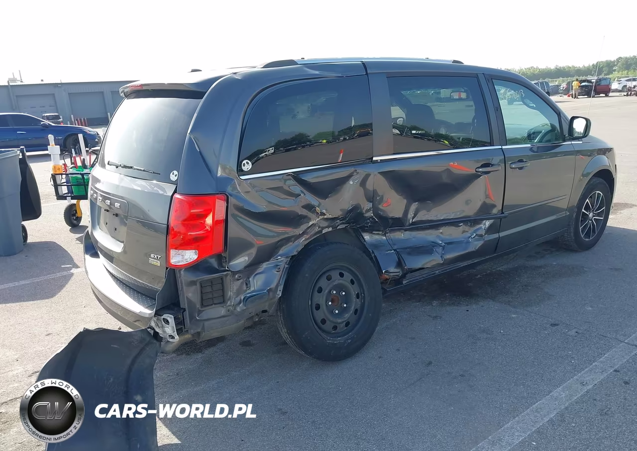 2016 Dodge Grand Caravan Sxt VIN:2C4RDGCG7GR274132 - 4