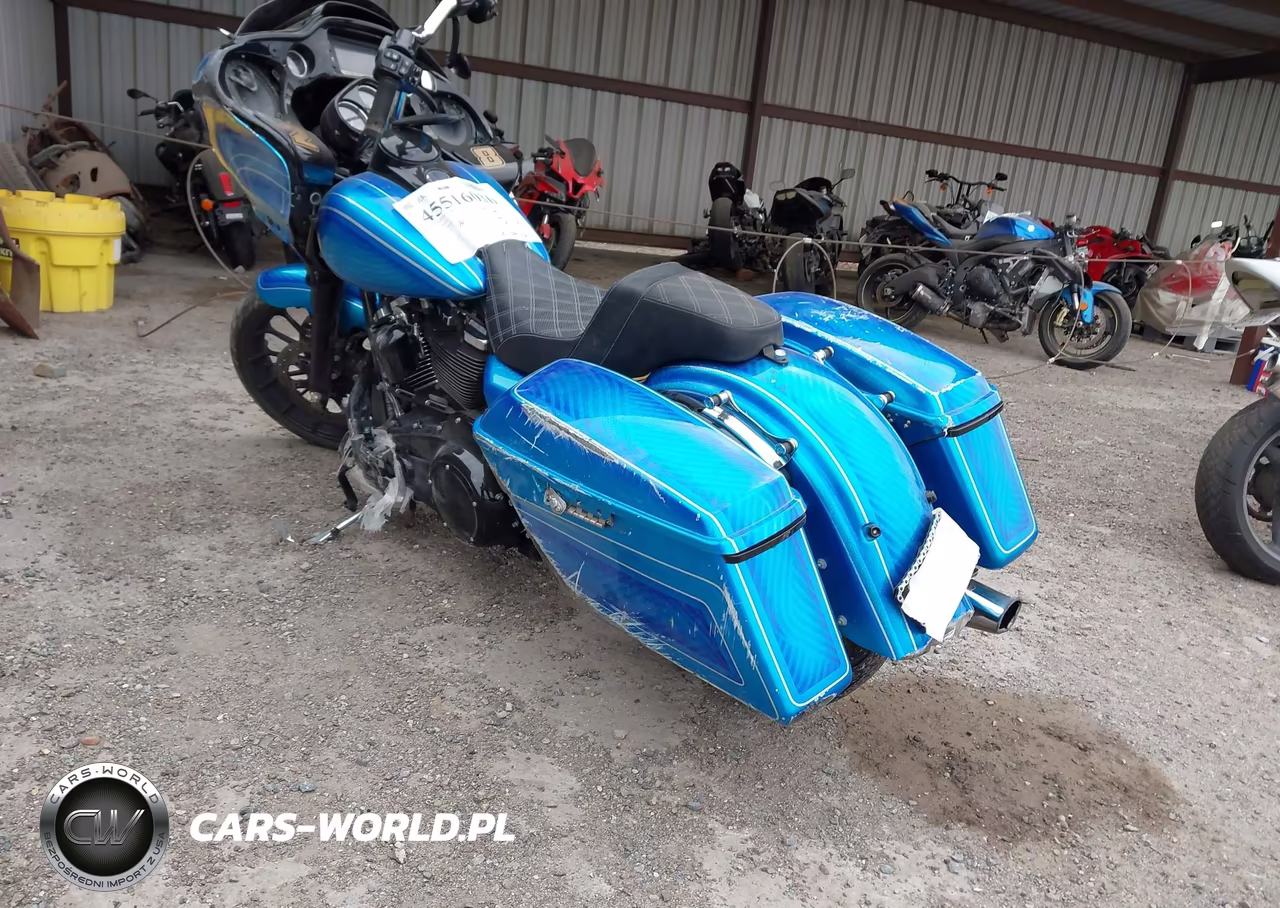 2018 Harley-Davidson Fltrxs Road Glide Special VIN:1HD1KTC30JB680122 - 3
