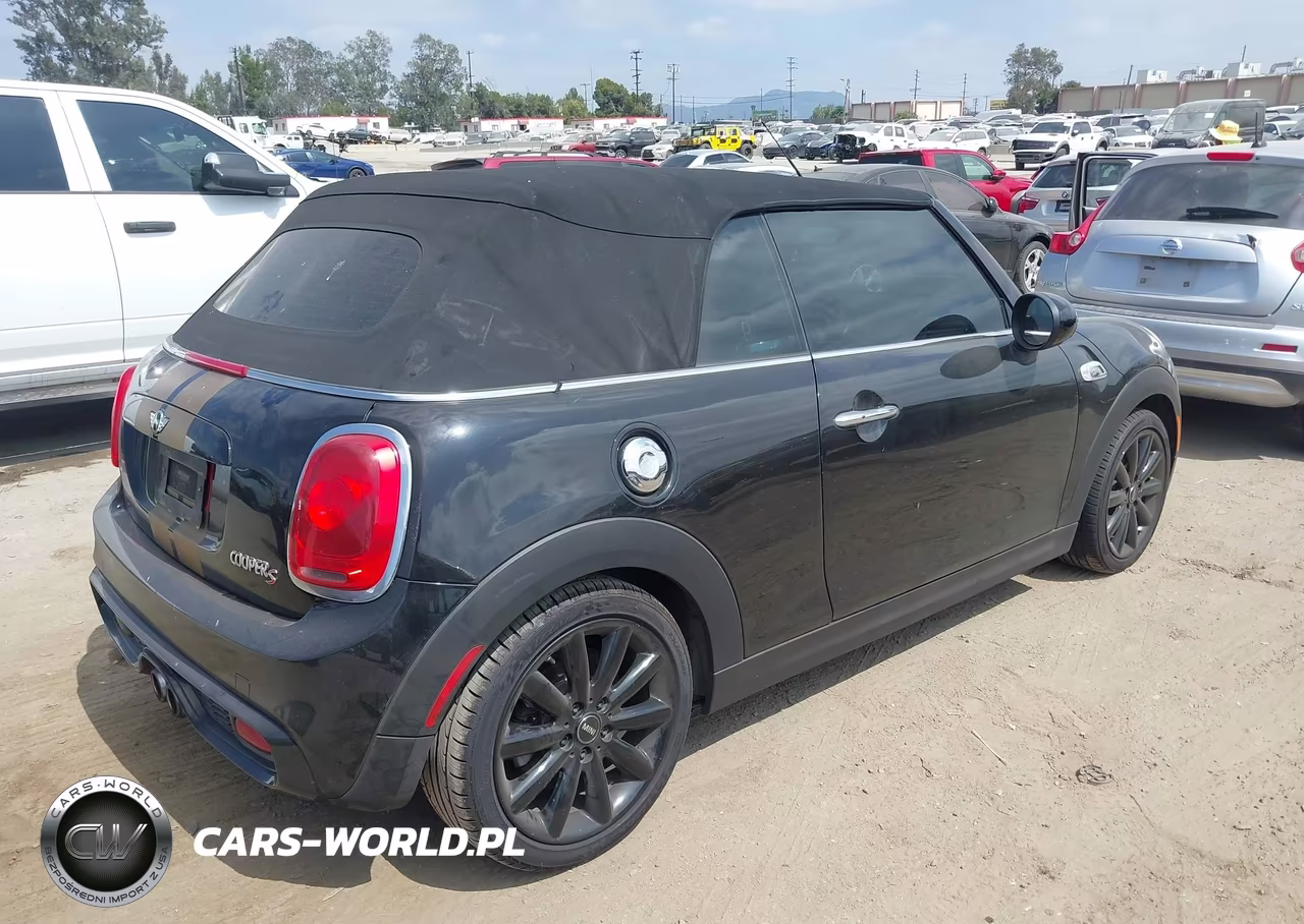 2017 Mini Convertible Cooper S VIN:WMWWG9C59H3C23097 - 4