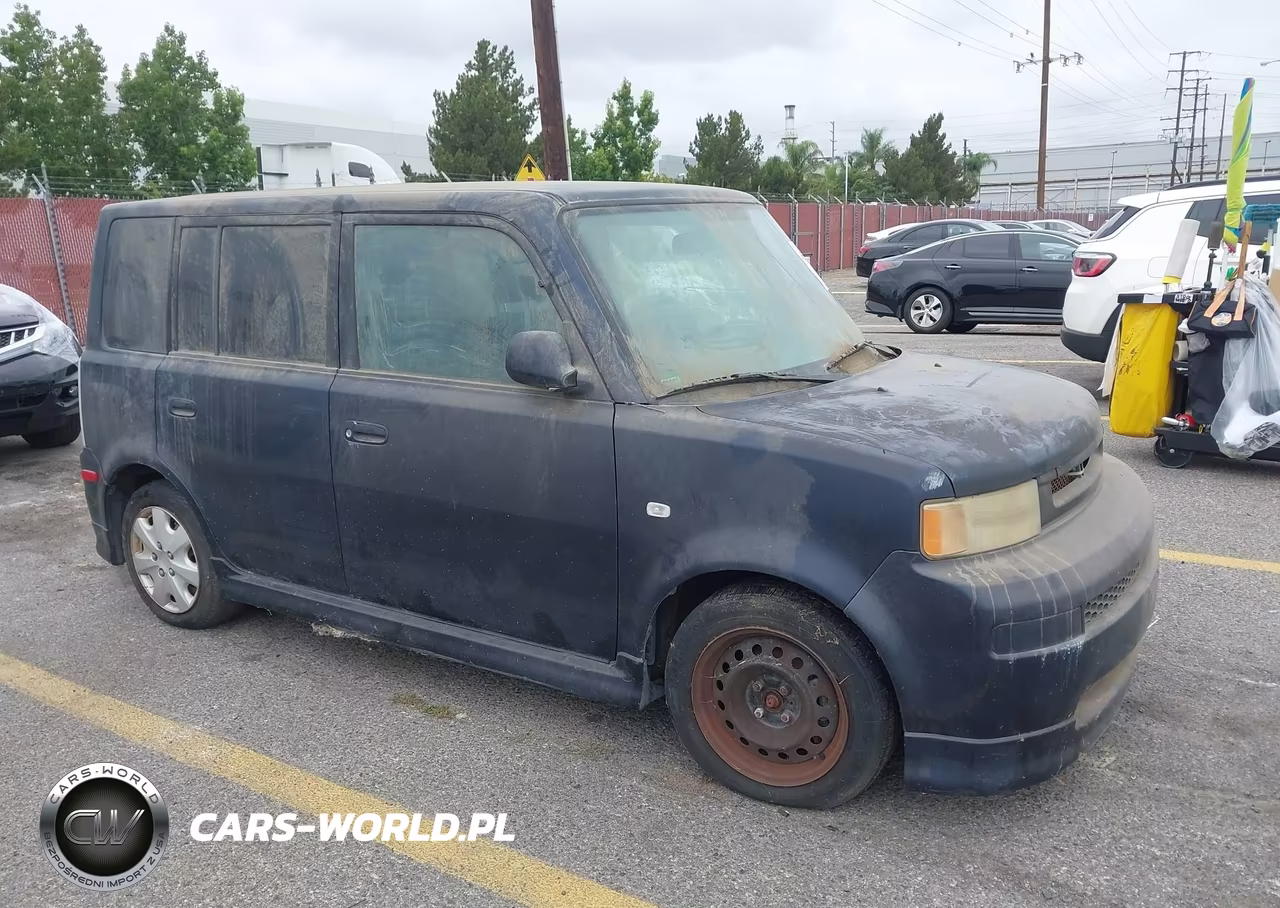 2004 Scion Xb