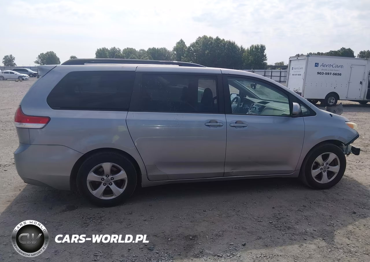 2012 Toyota Sienna Le V6 8 Passenger VIN:5TDKK3DC8CS190673 - 14