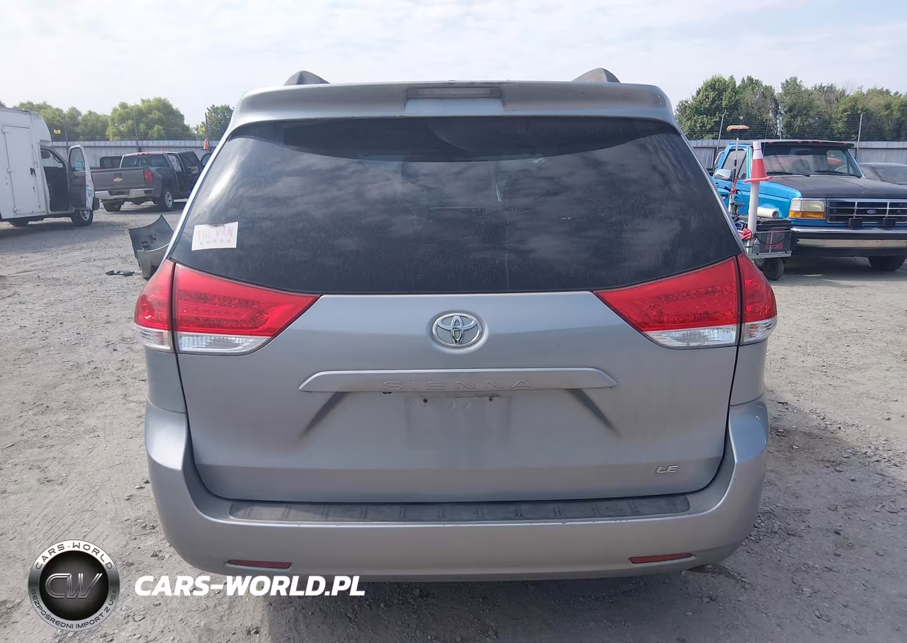 2012 Toyota Sienna Le V6 8 Passenger VIN:5TDKK3DC8CS190673 - 17