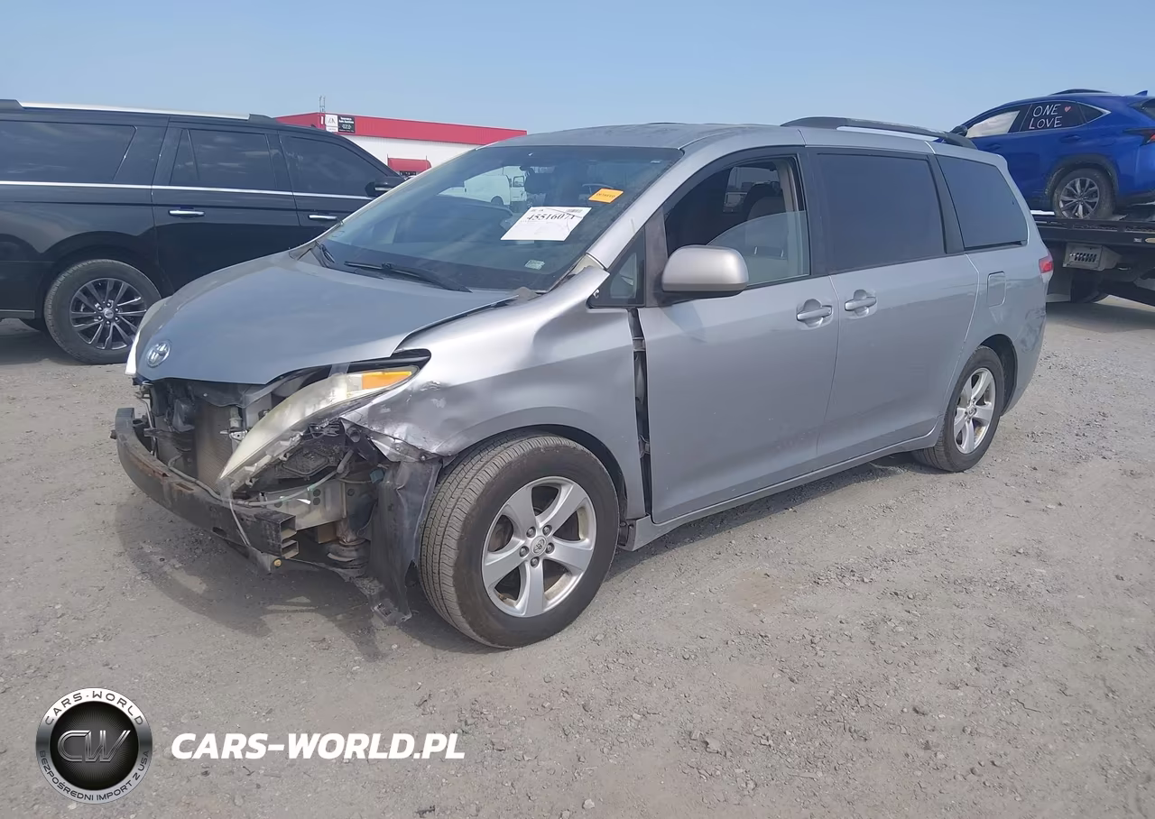 2012 Toyota Sienna Le V6 8 Passenger VIN:5TDKK3DC8CS190673 - 2