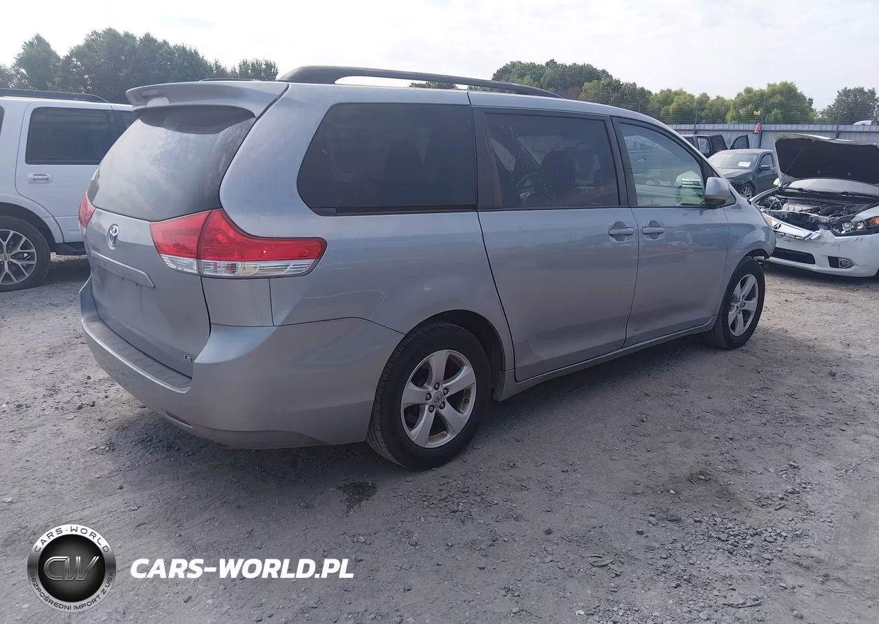 2012 Toyota Sienna Le V6 8 Passenger VIN:5TDKK3DC8CS190673 - 4