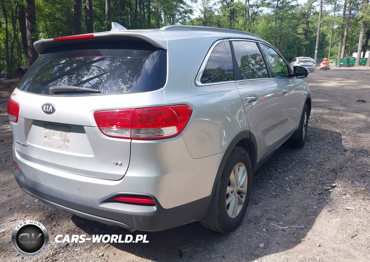2016 Kia Sorento 3.3L Lx VIN:5XYPG4A58GG120404 - 4