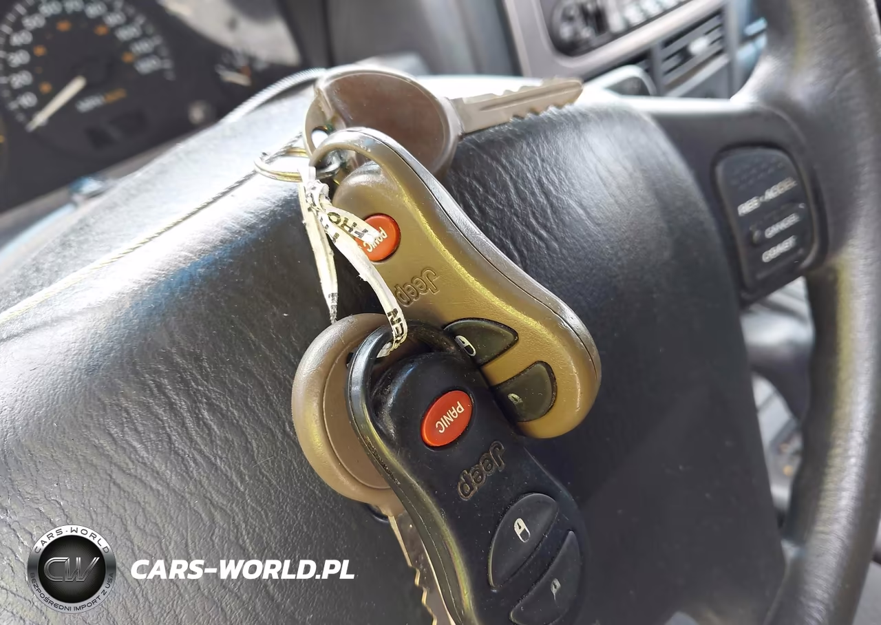 2003 Jeep Grand Cherokee Laredo VIN:1J4GW48S43C609986 - 11