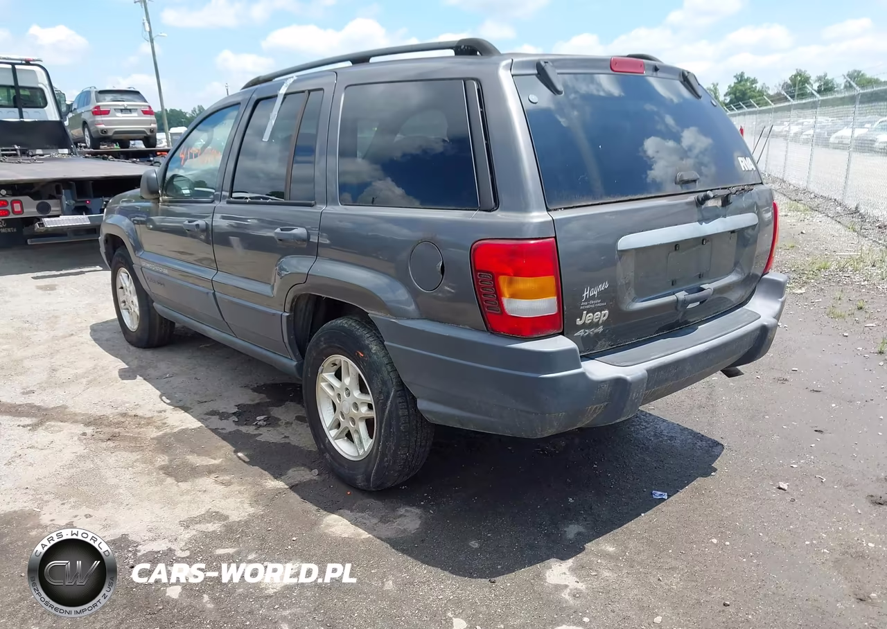 2003 Jeep Grand Cherokee Laredo VIN:1J4GW48S43C609986 - 3
